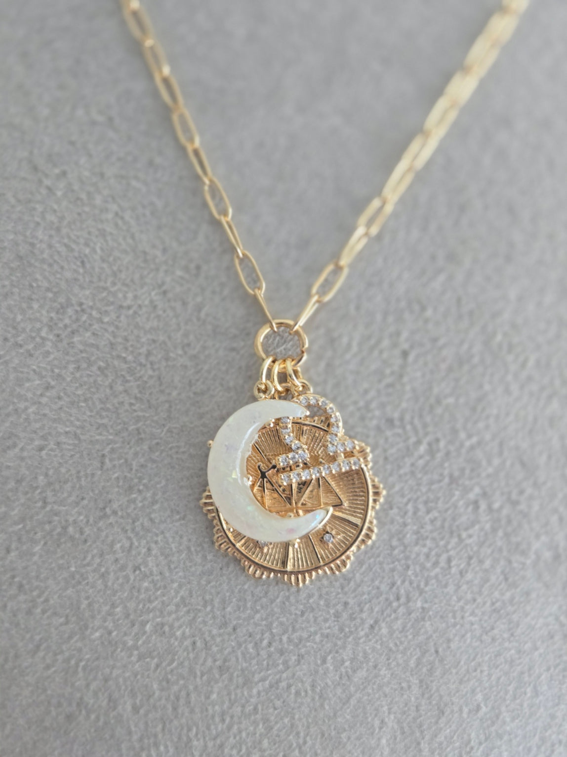 Retro Constellation Pendant Libra